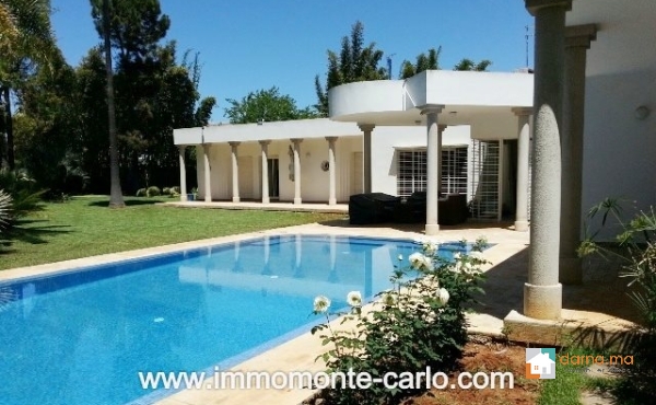 villa en location avec piscine à Souissi 