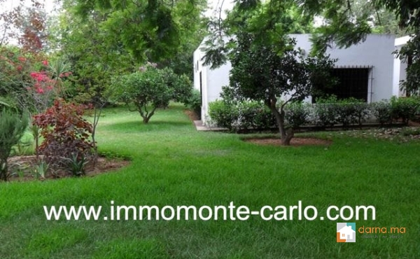 Villa avec piscine à louer au quartier Souissi