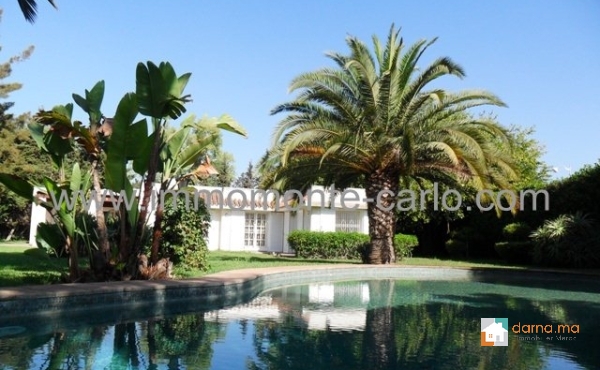 Villa à louer avec piscine à souissi