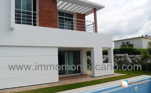 Villa moderne avec piscine à louer à souissi 